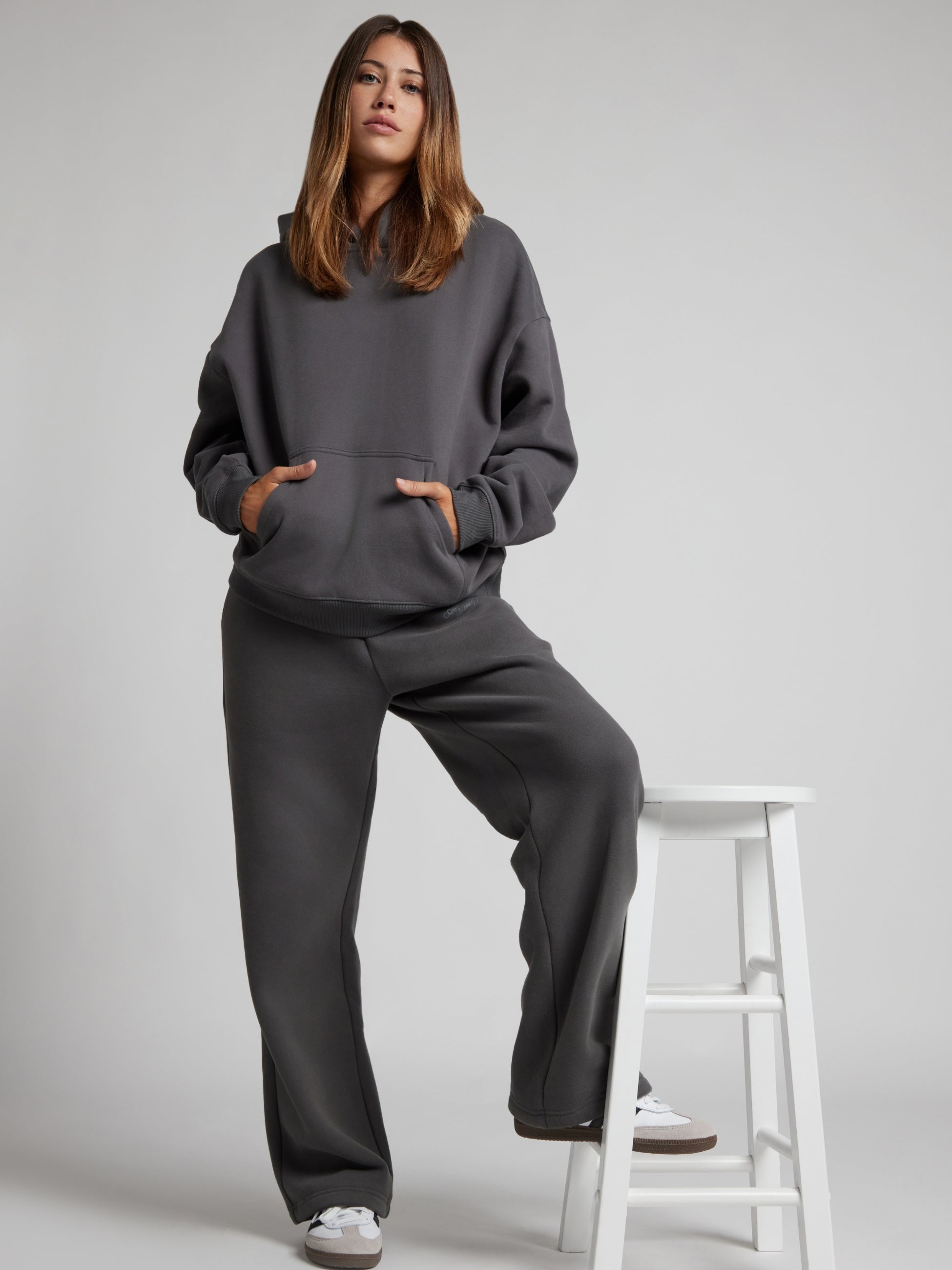 Basic Crop Hoodie - Pre Order