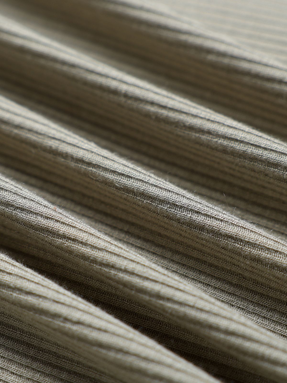 Rib Contour Crop Tank